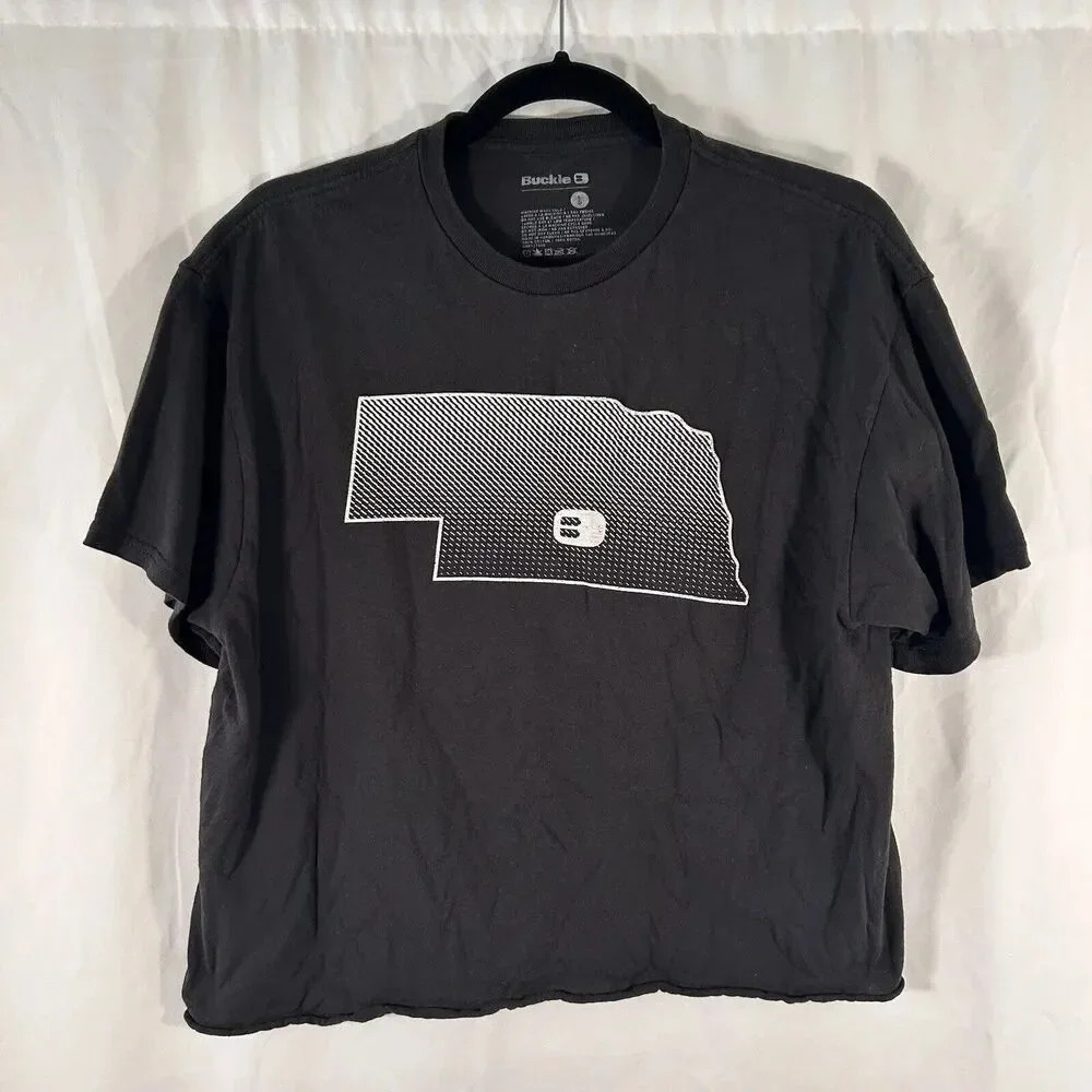 Buckle Shirt Women's Large Black Nebraska Graphic Print Short Sleeve Crew Neck